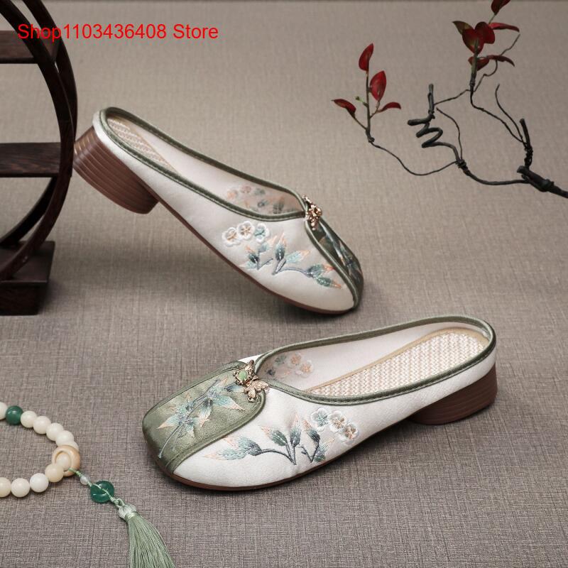 New Embroidered Slippers for H - Ethnic Fashion recension och pris