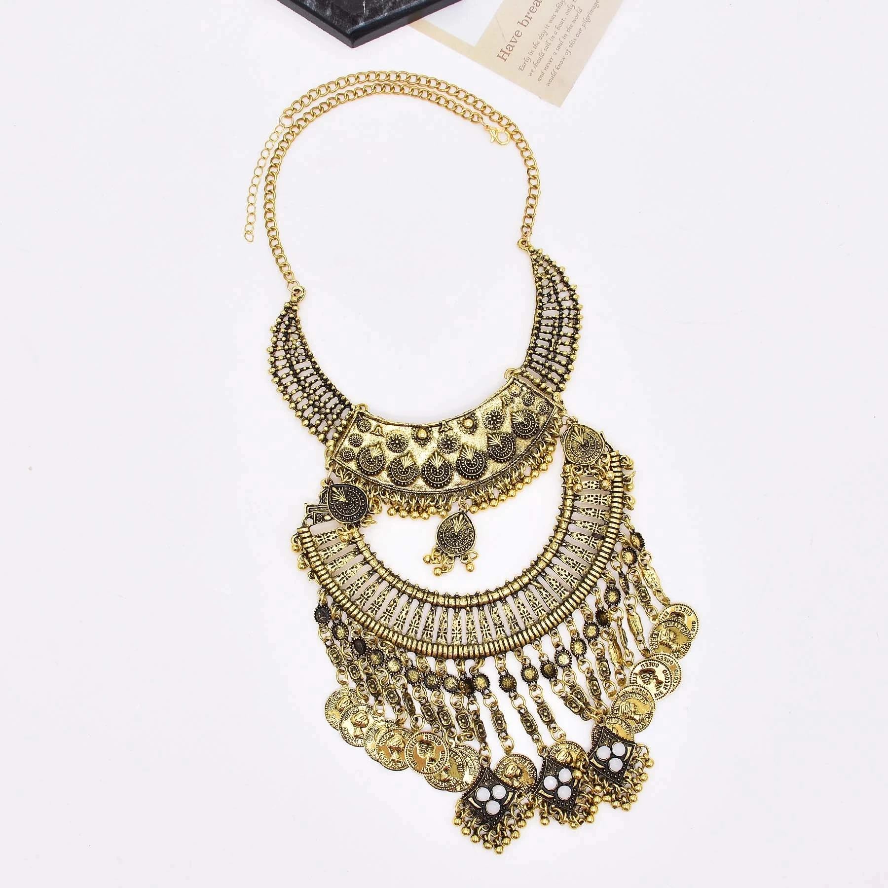 Retro Golden Gypsy Afghan Coin - Ethnic Fashion Pakistan recension och pris