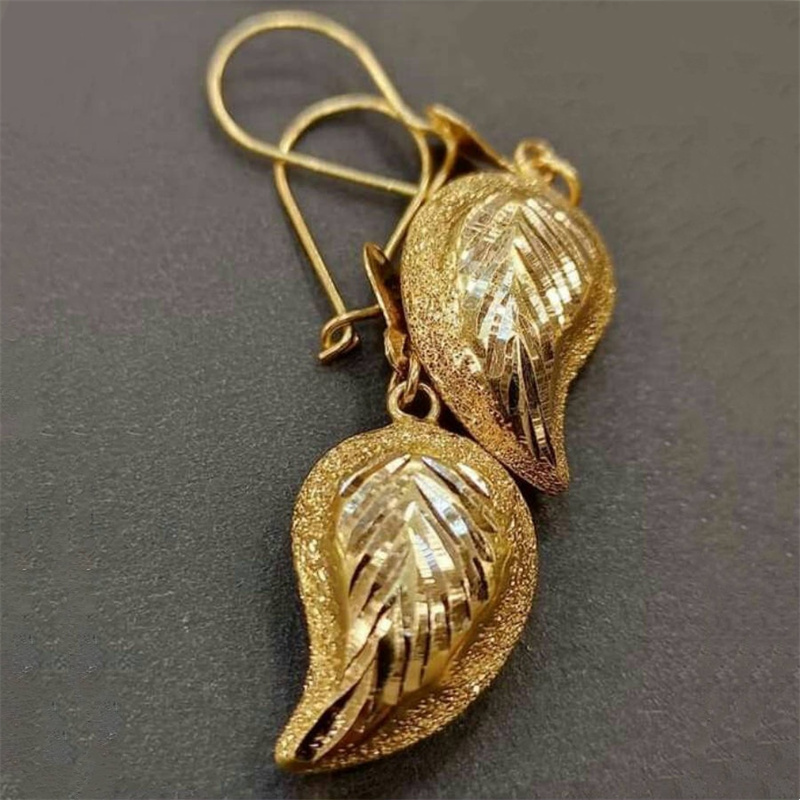 Ethnic Gold Color Dangle Women - Ethnic Fashion Wear For Women recension och pris